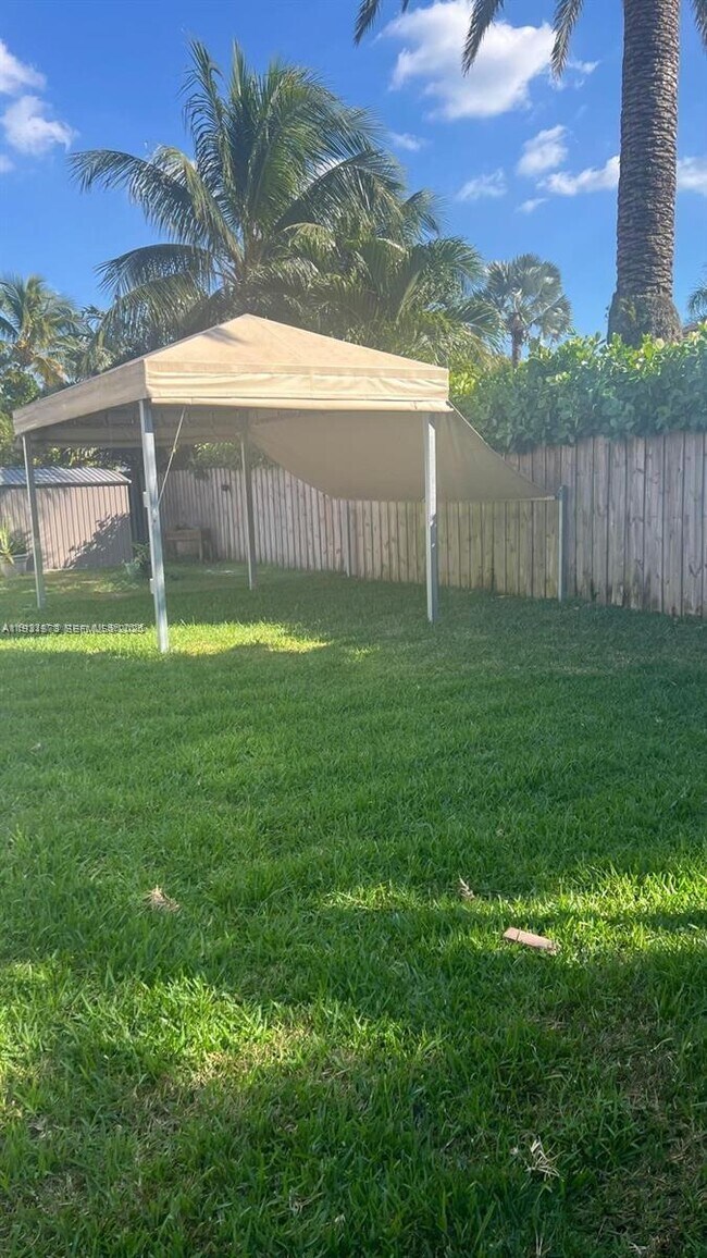 Building Photo - 15804 SW 99th Terrace