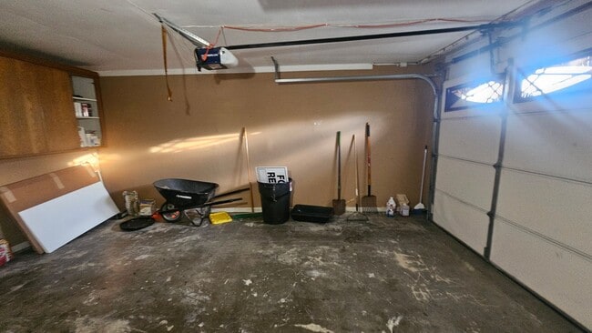 Building Photo - Mixed Used Residential and Commercial- Large Back Yard with Rolling Gate