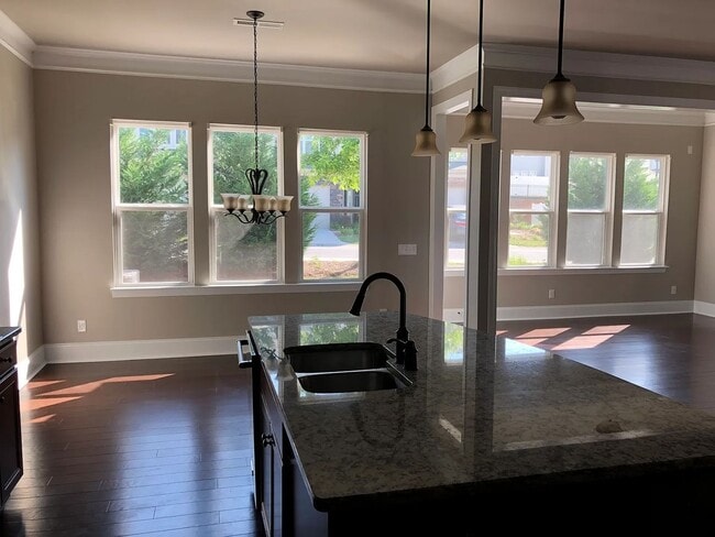 Building Photo - Park South Station Home Available Now!