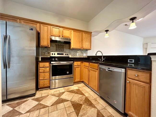 Building Photo - 14742 Lions Pride Ct