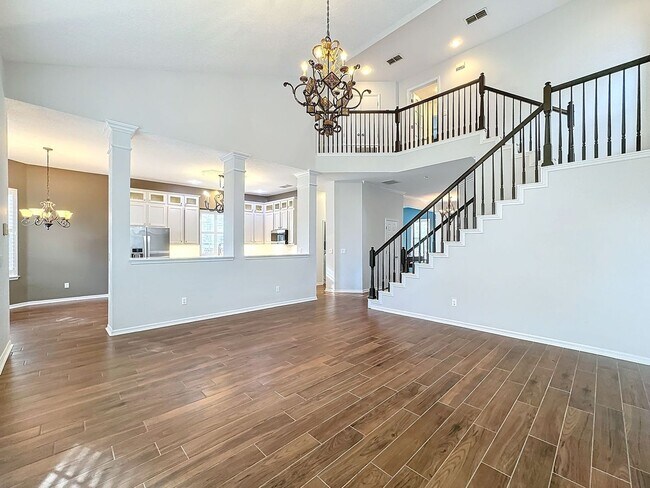 Building Photo - Stunning 5-Bedroom Home in North Village o...