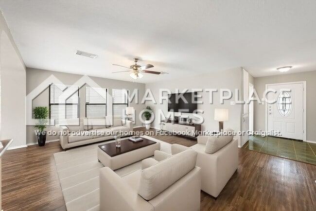 Building Photo - 7250 Dwarf Palm