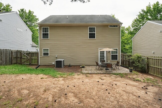 Building Photo - 2203 Elk River Dr