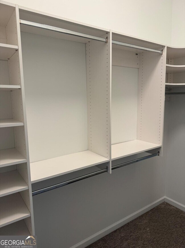 Building Photo - 4703 Legacy Cove Ln