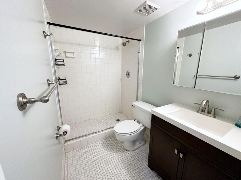 Building Photo - 3103 Spanish Wells Dr