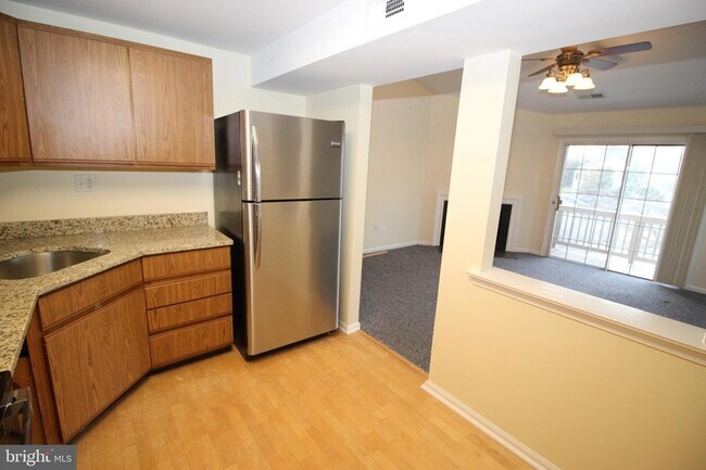 Building Photo - 2604 Beacon Hill Dr