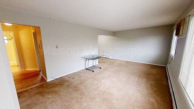 Building Photo - 721 Cedarwood Terrace