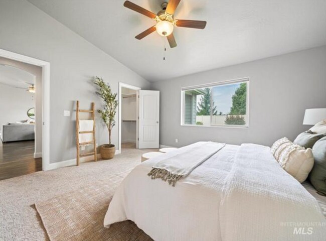 Building Photo - Beautiful North Meridian Home with Upgrade...