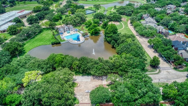 Building Photo - 427 Birch Hill Dr
