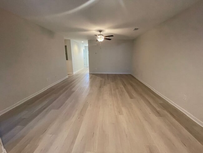 Building Photo - 959 Madrid Court- The Townhomes at Chukker...