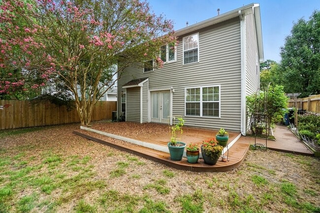 Building Photo - 2237 Chicks Beach Ct