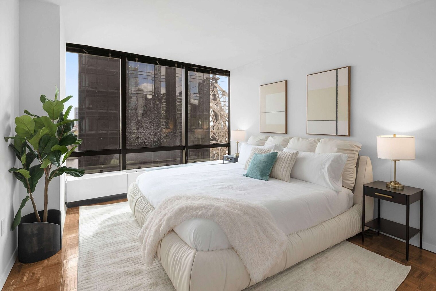 Building Photo - 420 E 61st St