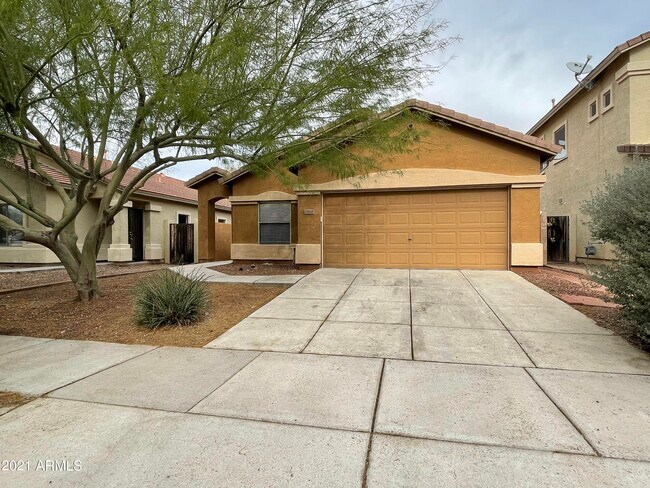 Primary Photo - 2560 W Preserve Way