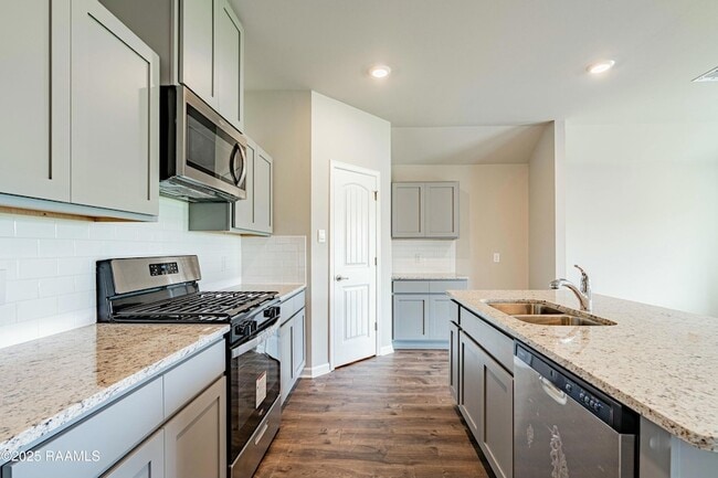 Building Photo - 521 Schooner Bay Dr