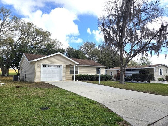 Building Photo - 739 Heathrow Ave
