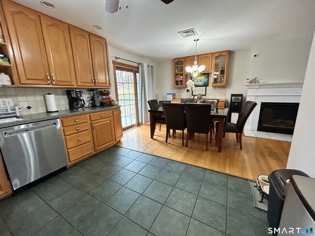 Building Photo - 39 Asia Cir