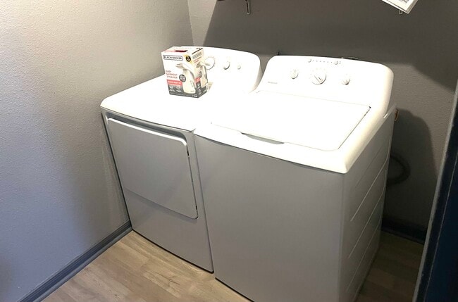 Building Photo - 131 Goldsmith St