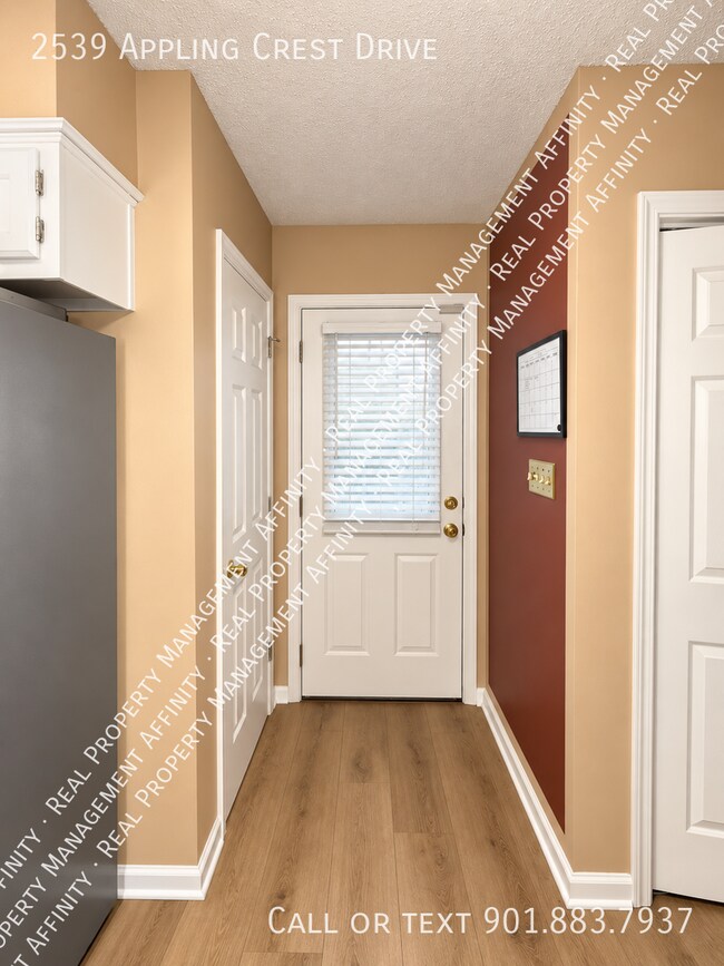 Building Photo - 2539 Appling Crest Dr