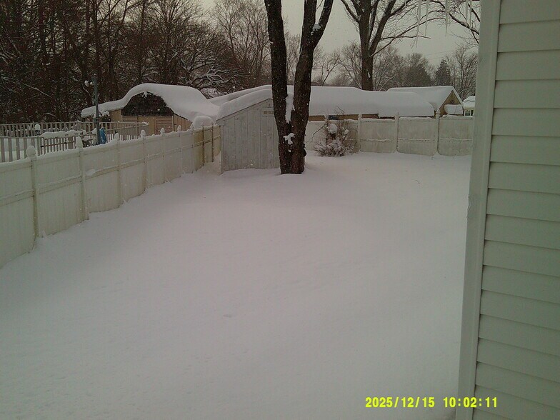 Building Photo - 8843 Karlen Rd