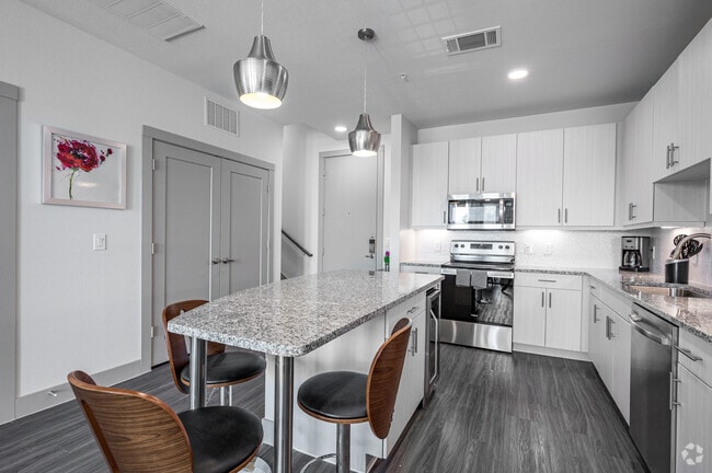 1BR, 1BA - 737SF A1 - Avion at West Lemmon