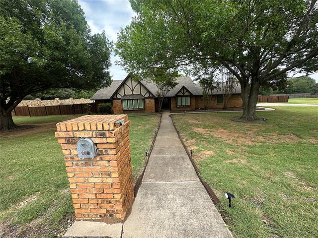 Building Photo - 205 Westwood Dr