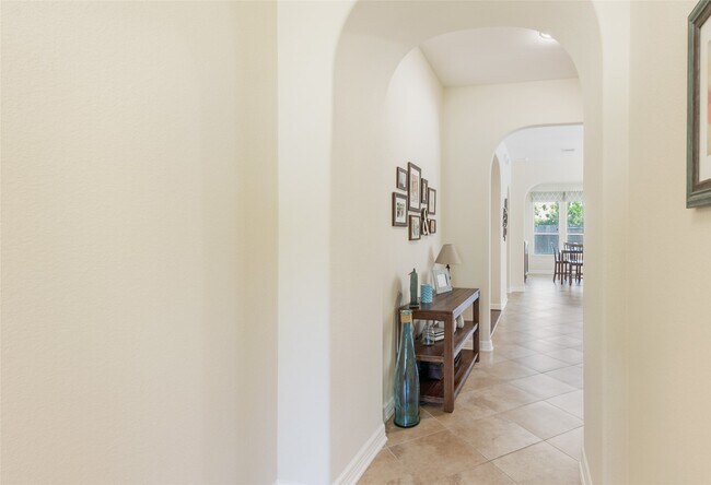 Building Photo - 19826 Summit Crest Ct