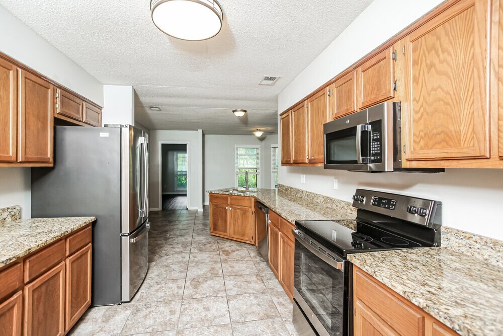 Building Photo - 8367 Stavenger Cove