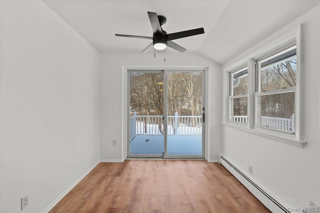 Building Photo - 300 Waccabuc Rd