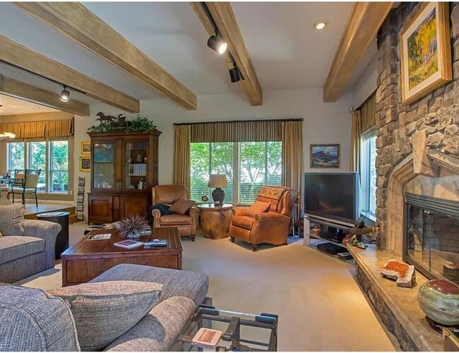 Building Photo - 4 Bed 3 Bath Elegant Home In Lafayette W/ ...