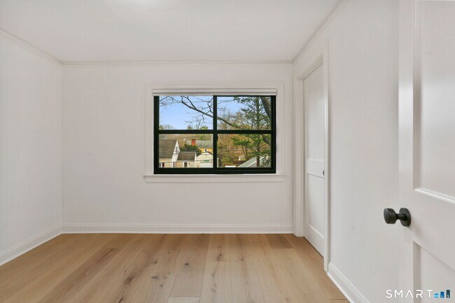 Building Photo - 86 New St