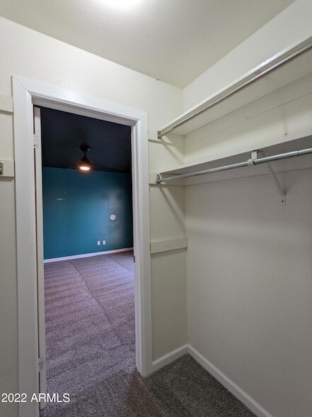 Building Photo - 10044 N 39th Ln