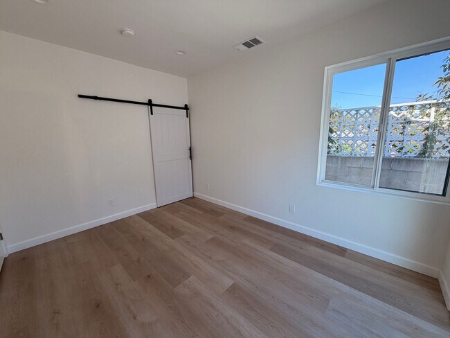 Building Photo - New Construction 3BR 2.5BA • Open Concept • A/C • Near USC $1,000.00 Off One Month's Rent Move In...