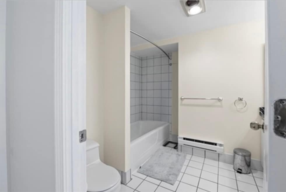 Building Photo - 170 Tremont St