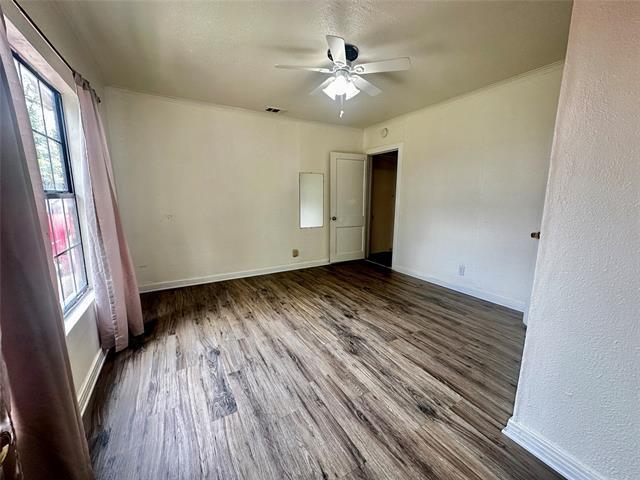 Building Photo - 2438 W Clarendon Dr