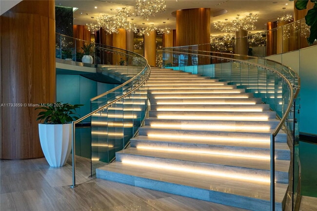 Building Photo - 488 NE 18th St