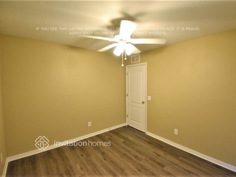 Building Photo - 3931 Stornoway Dr