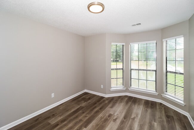 Building Photo - 7579 Valley Mist Dr