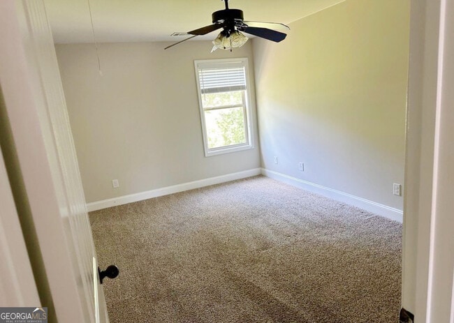 Building Photo - 225 Sanctuary Dr