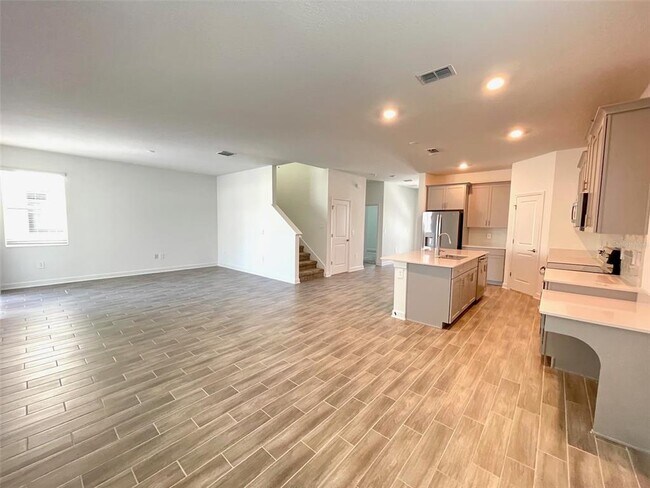 Building Photo - 11432 Rhyme Ave