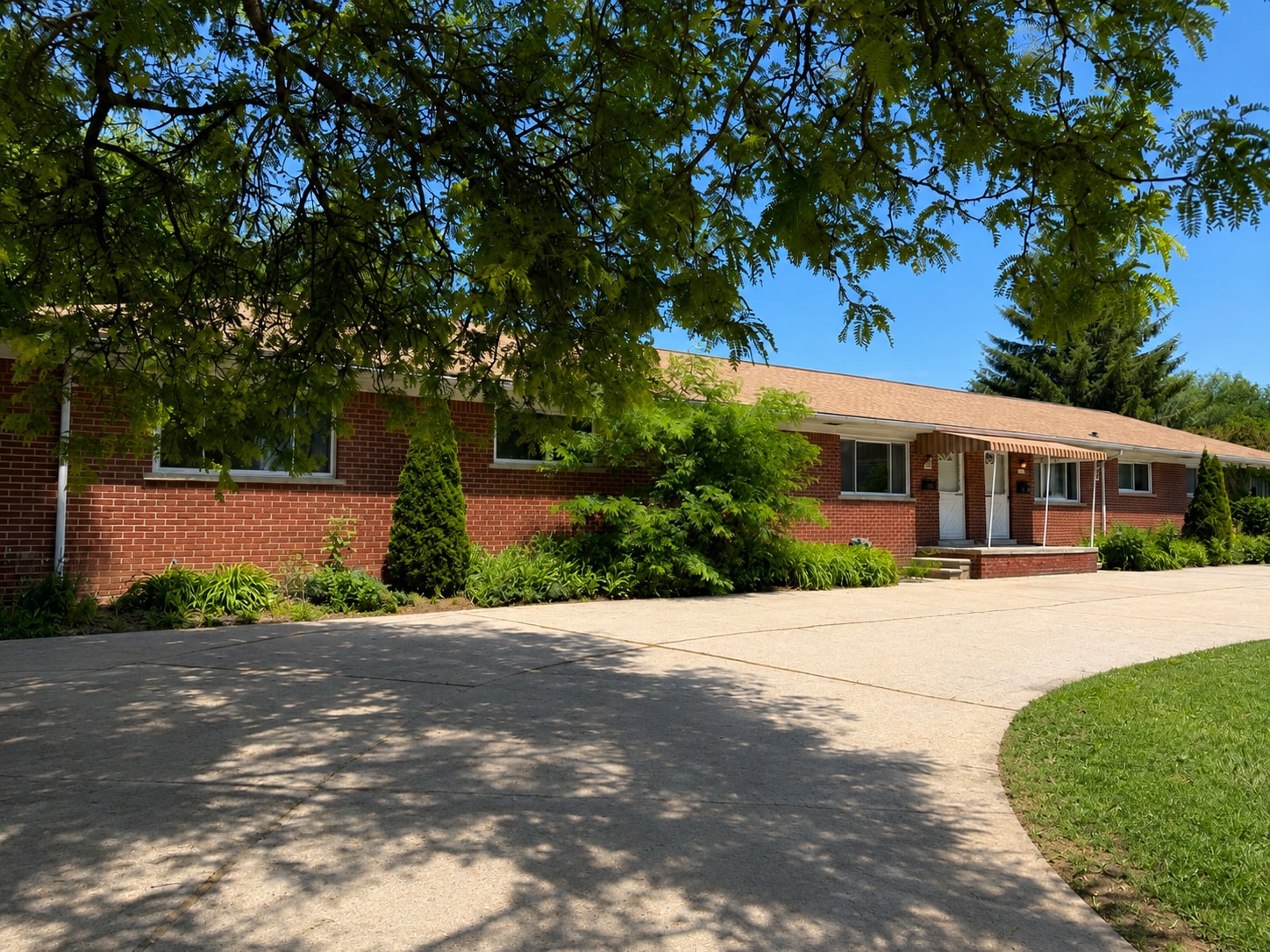 Building - 3807 Rochester Rd