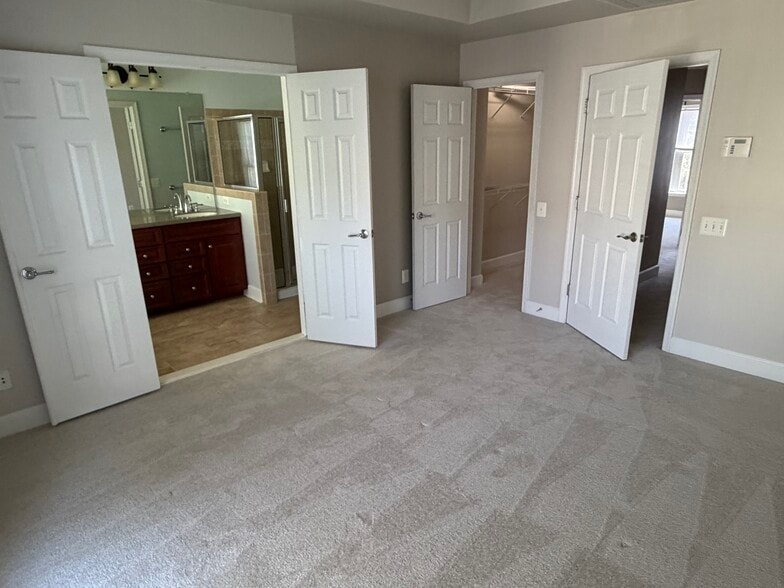 Building Photo - 14669 Crossfield Way