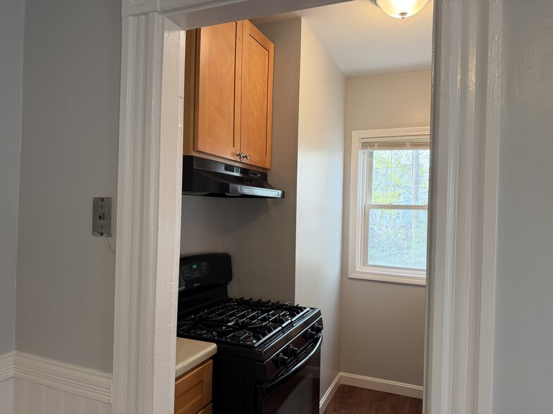 Kitchen - 13 Elizabeth St