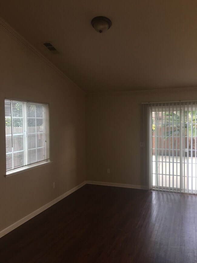 Building Photo - Move-In Special 1/2 Off the First Months Rent