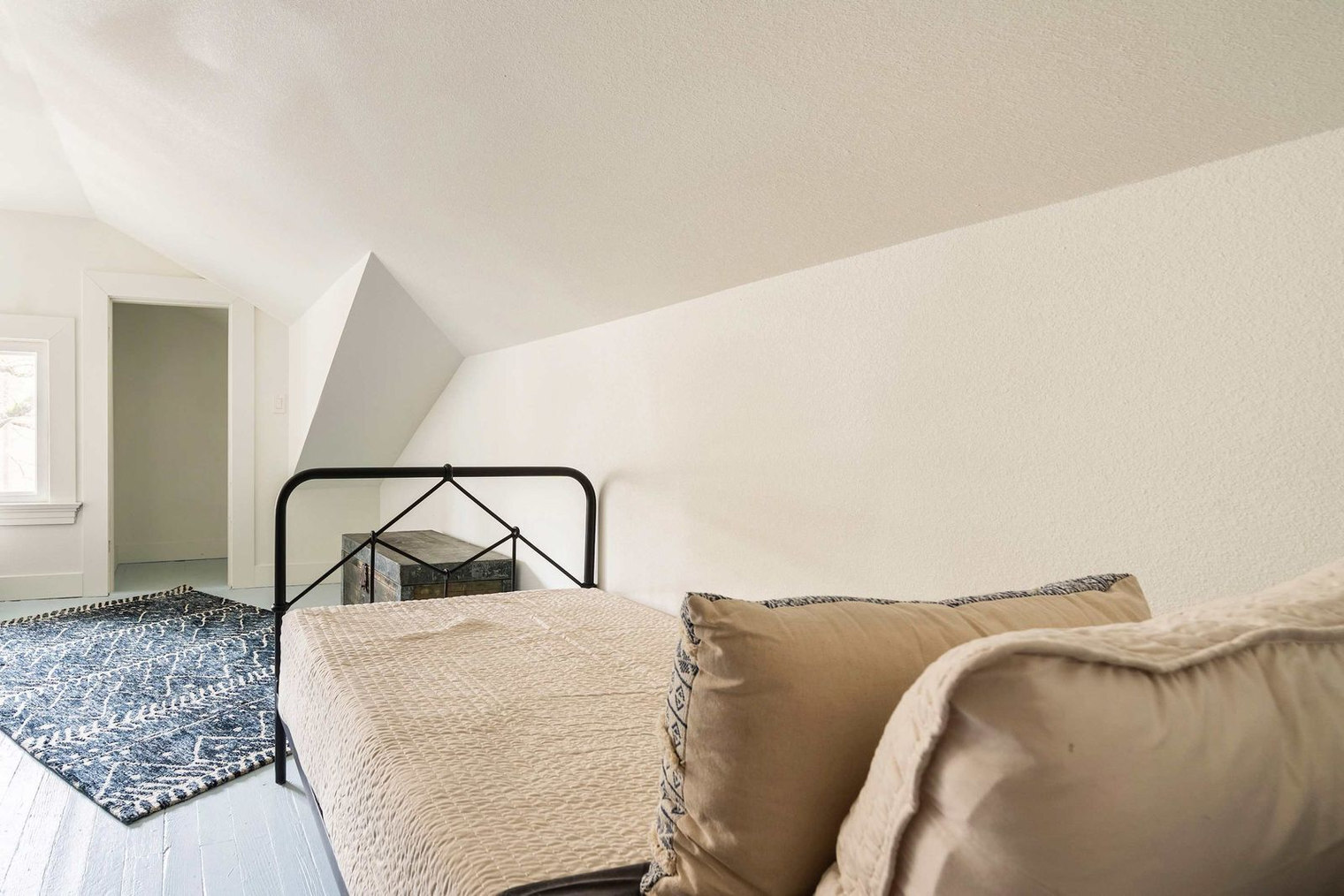 Building Photo - 1603 NW 23rd Ave