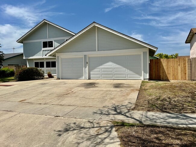 Building Photo - Nicely Remodeled 2 Story Home
