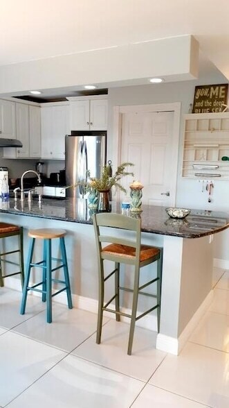 Building Photo - 353 S US Hwy 1