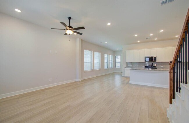 Building Photo - 1515 Noble Pk Dr