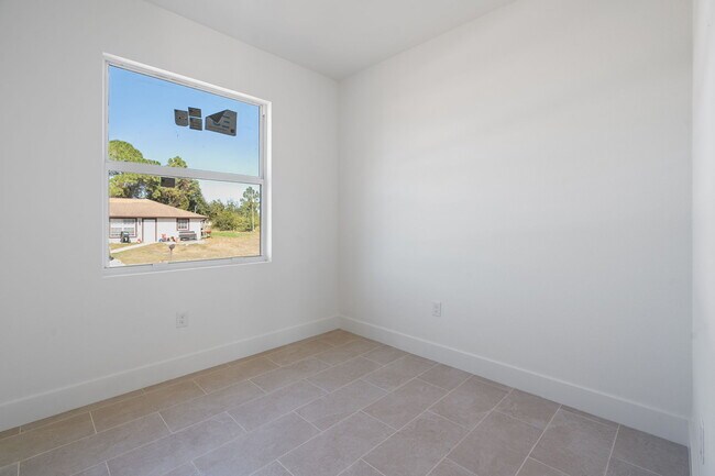 Building Photo - 5245-5247 26th St SW