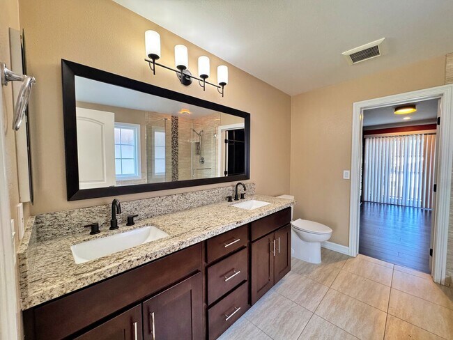 Building Photo - 16419 Bear Meadow Cir