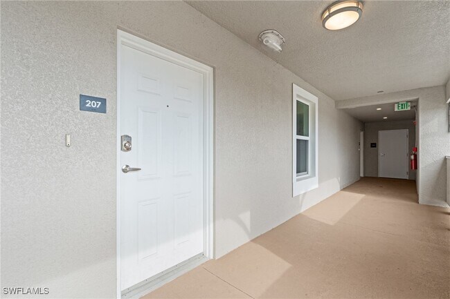 Building Photo - 5126 Coronado Pkwy